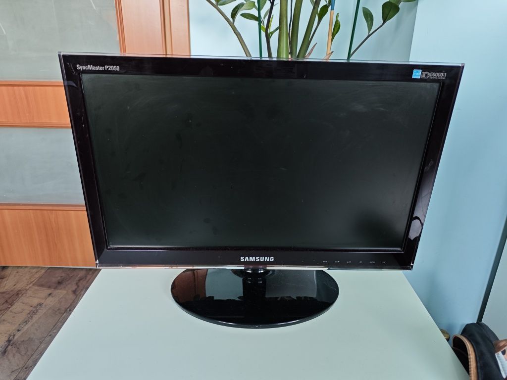 Monitor Samsung SyncMaster 20" 1600x900