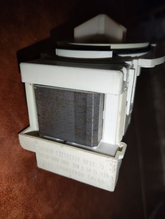 Насос сливной/помпа LEILI BPX2-75 Electrolux 132732020