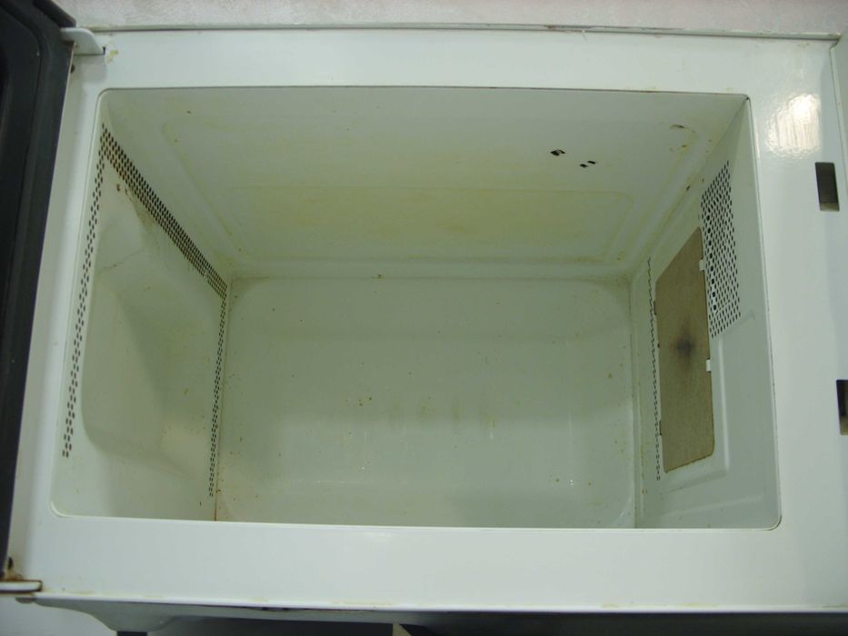 Микроволновка LG MS-2322 A в хорошем рабочем состоянии