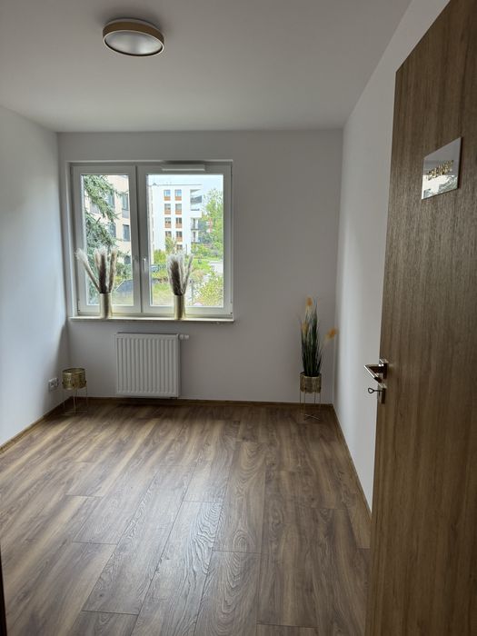 Podnajme gabinet dla stylitki paznokci,barbera lub makijazystki.