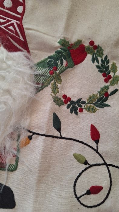 Poszewka świąteczna haftowana śliczna