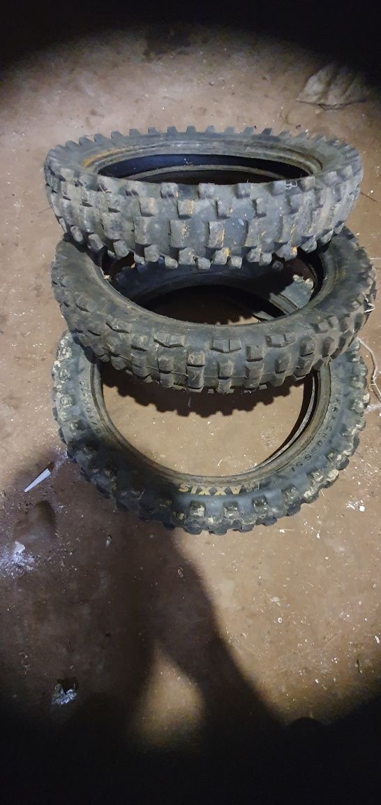 Mitas 90/100 r16