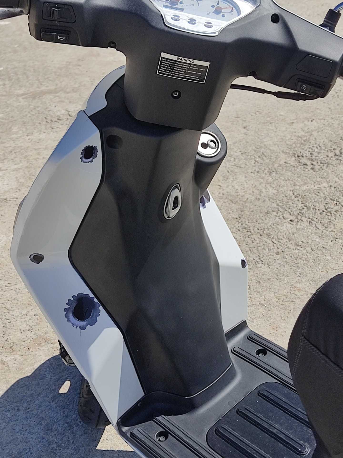 Scooter 70 citadina 2 t única econômica c nova vendo ou troc