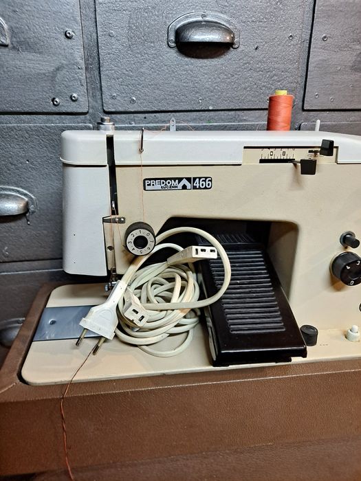 Maszyna do szycia Łucznik 466