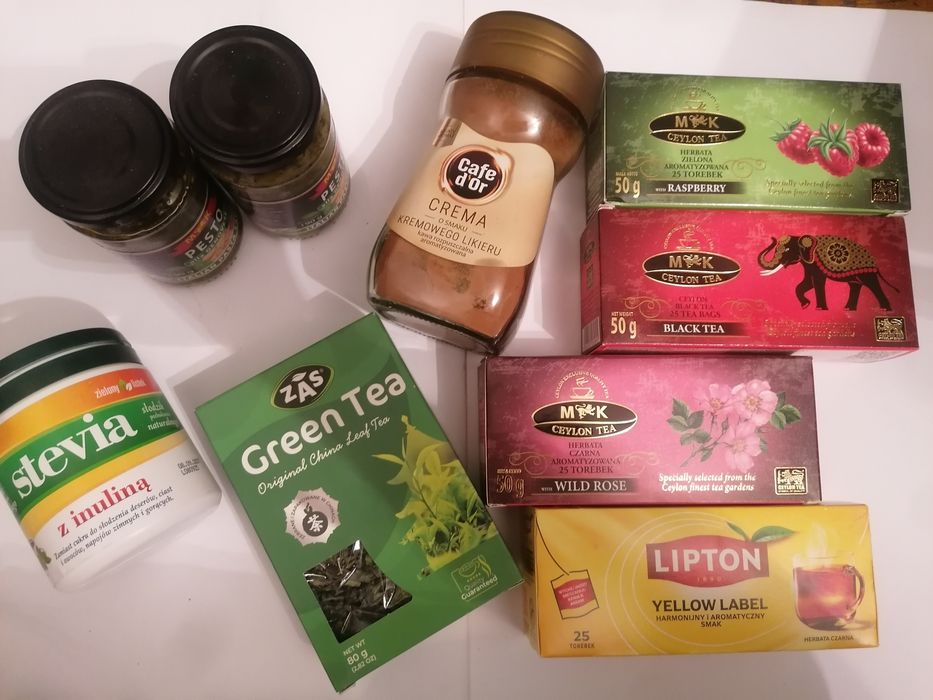 Zestaw. 5 herbat, pesto z bazyli 2 szt, Stewia, kawa
