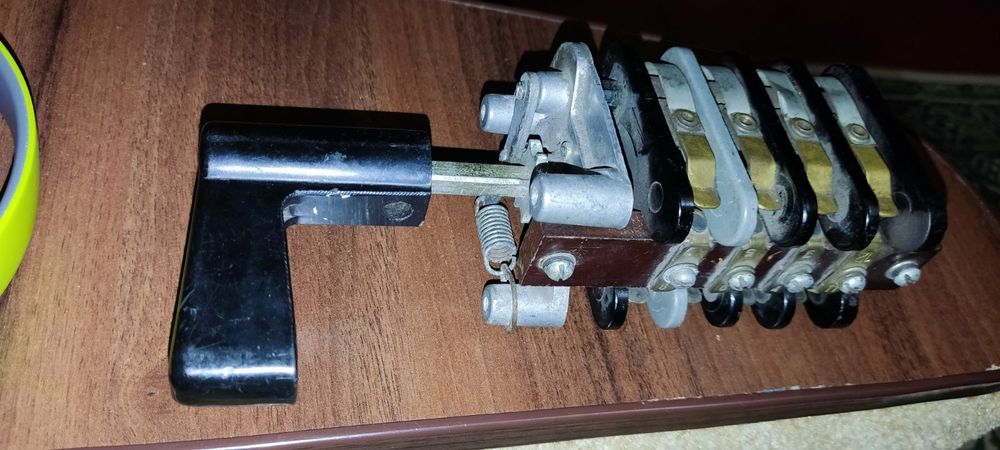 Универсальный переключатель 5317