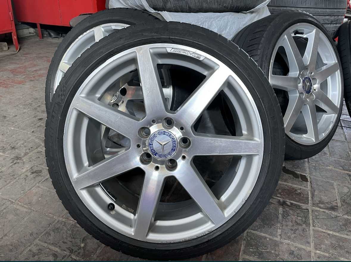Диски різноширокі Mercedes AMG з літніми шинами 225/40 R18, ET50, ET54