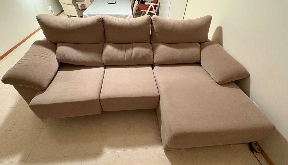 Sofá chaise longue estimado