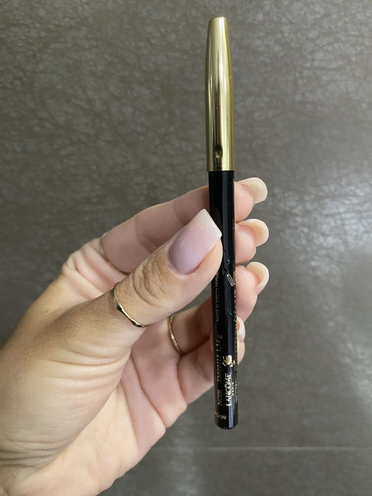 Czarna kredka konturówka eyeliner Lancome Crayon Khôl 01 Noir