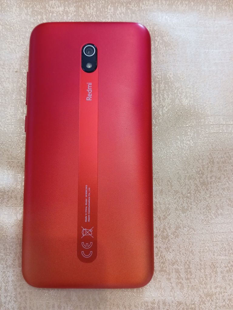 Телефон Redmi 8A. 2G BRAM 32 GB ROM