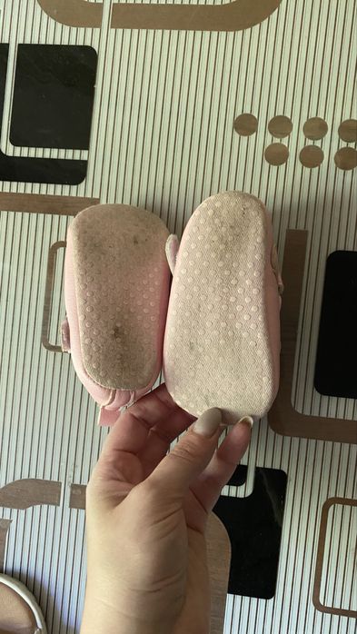 Капчики, туфульки, пінетки, босоніжки на один рік, перше взуття