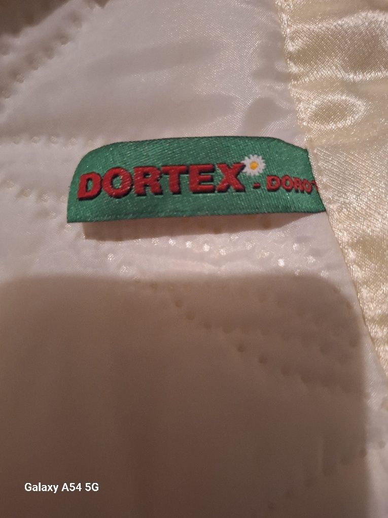 Narzuta na łóżko+dwie poduszki