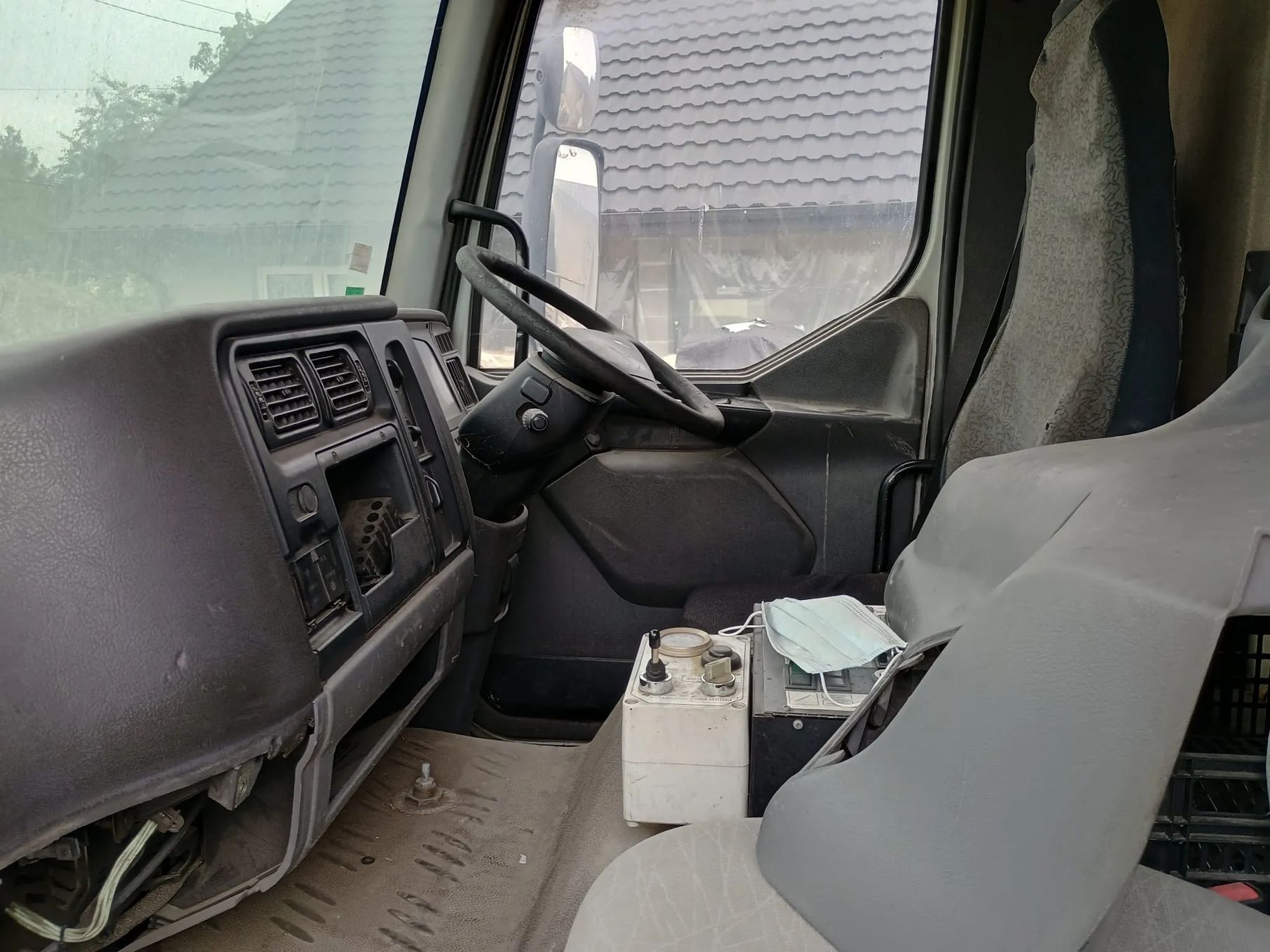 Renault MIDLUM  ZAMIATARKA mercedes johnston semat atego faun