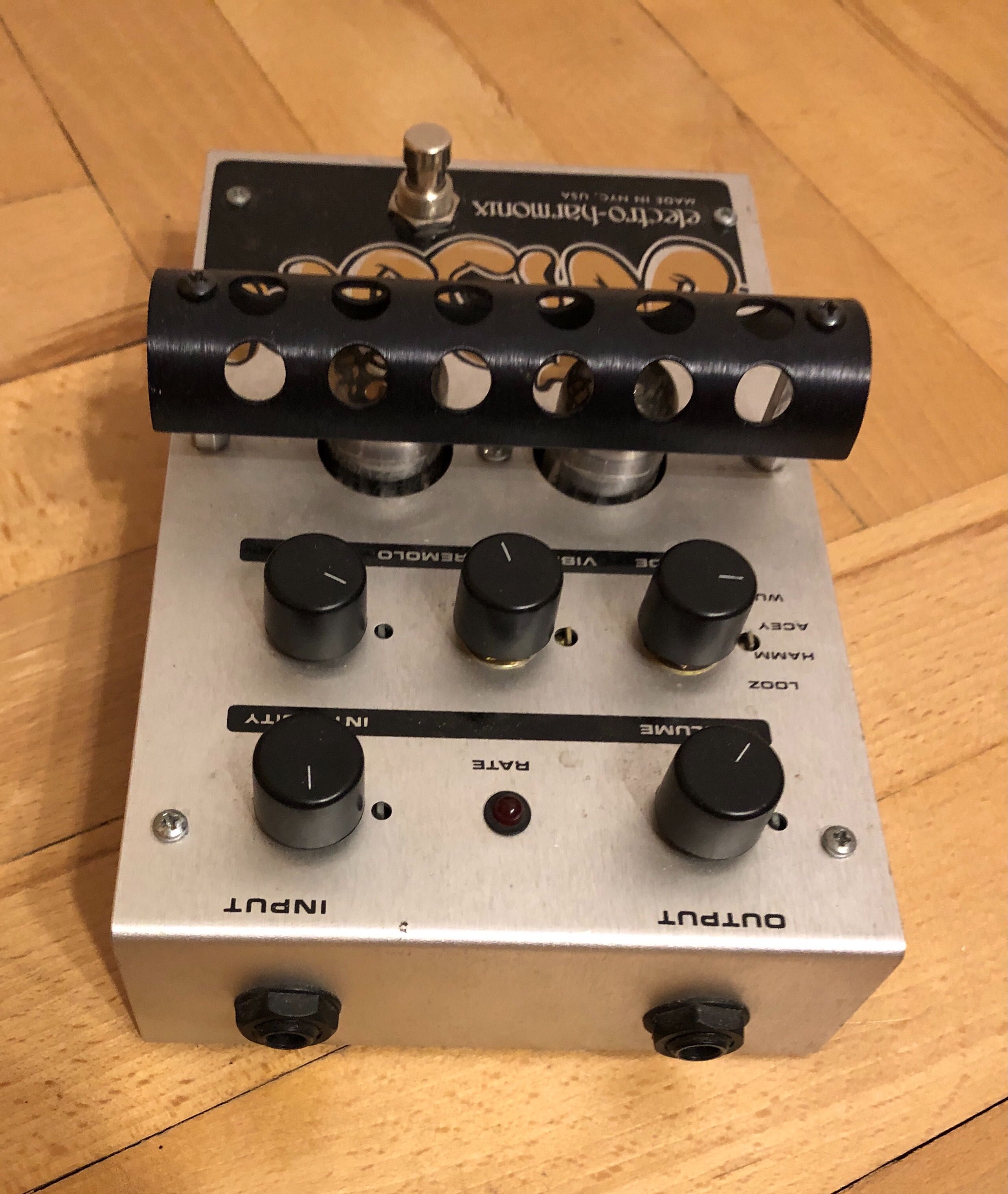 Tremolo Vibrato Wiggler Electro Harmonix EHX