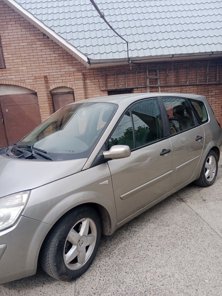 Продам авто Рено Гранд Сценік 2007 рік .