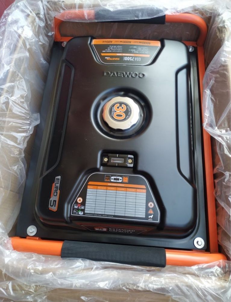 Бензиновий генератор Daewoo Power GDA 6500, уценка! витринный вариант!