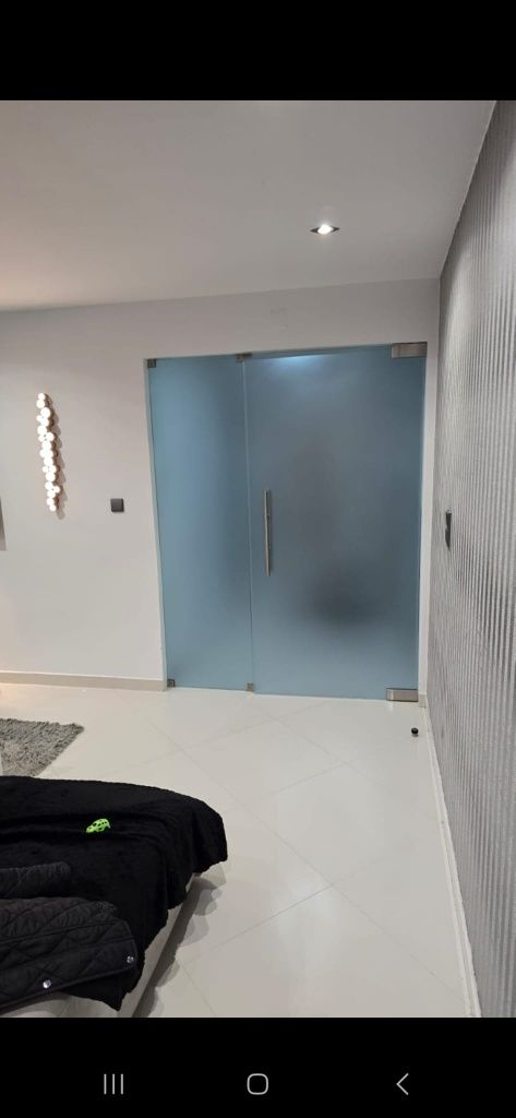 Vendo t.3 com 150m2