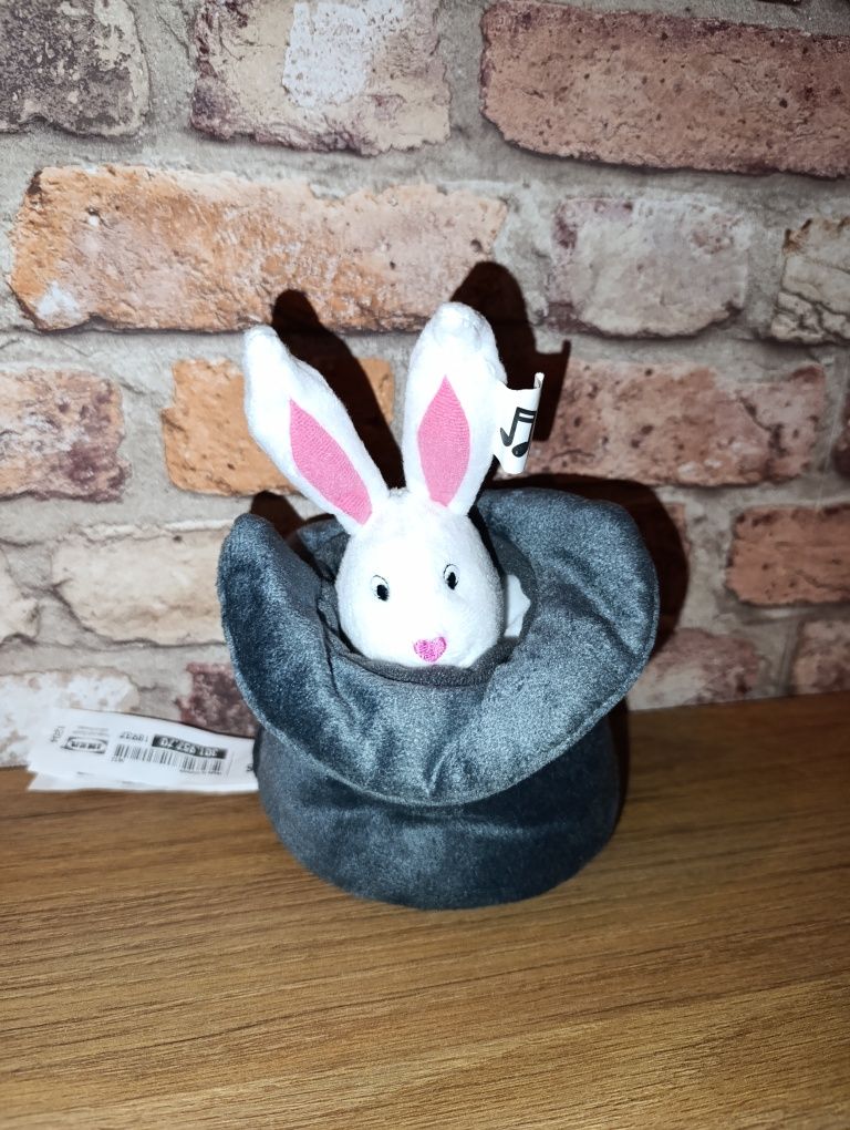 LEKA CIRCUS maskotka pozytywka królik w kapeluszu Ikea 15 cm