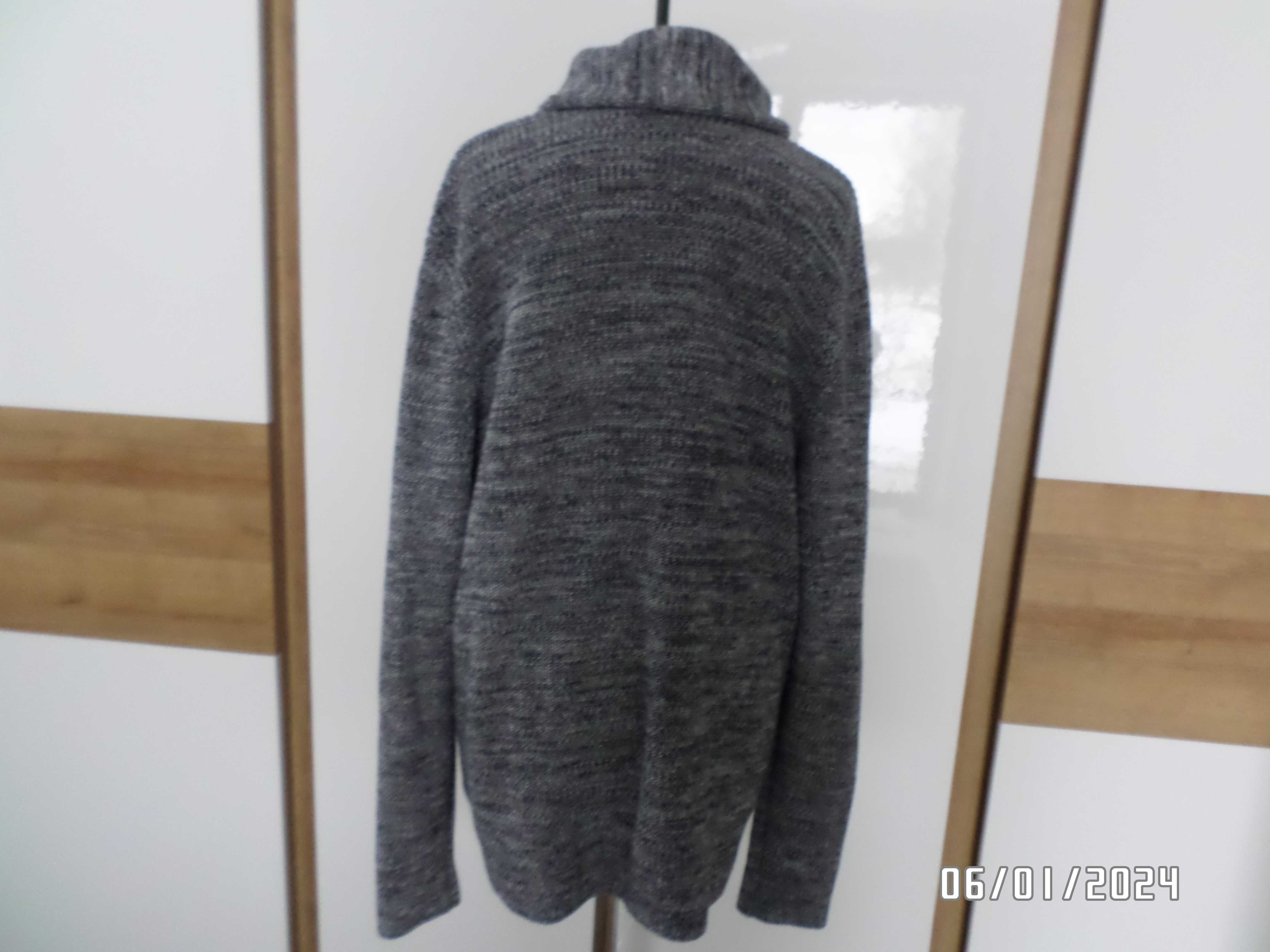 Firmowy sweter męski-H&M-XL