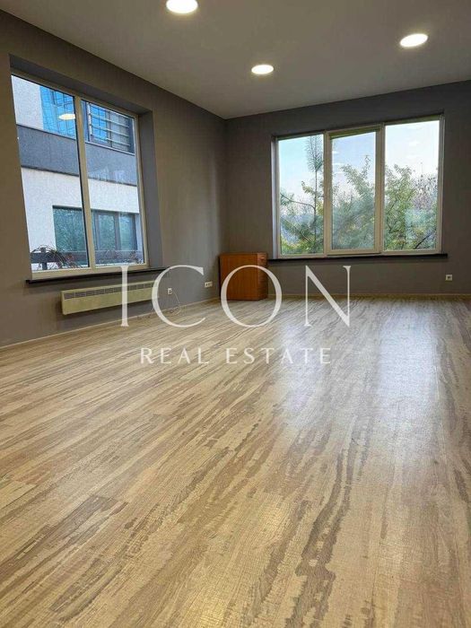 3-поверховий окремий будинок | 600м² |вул. Редутна 58