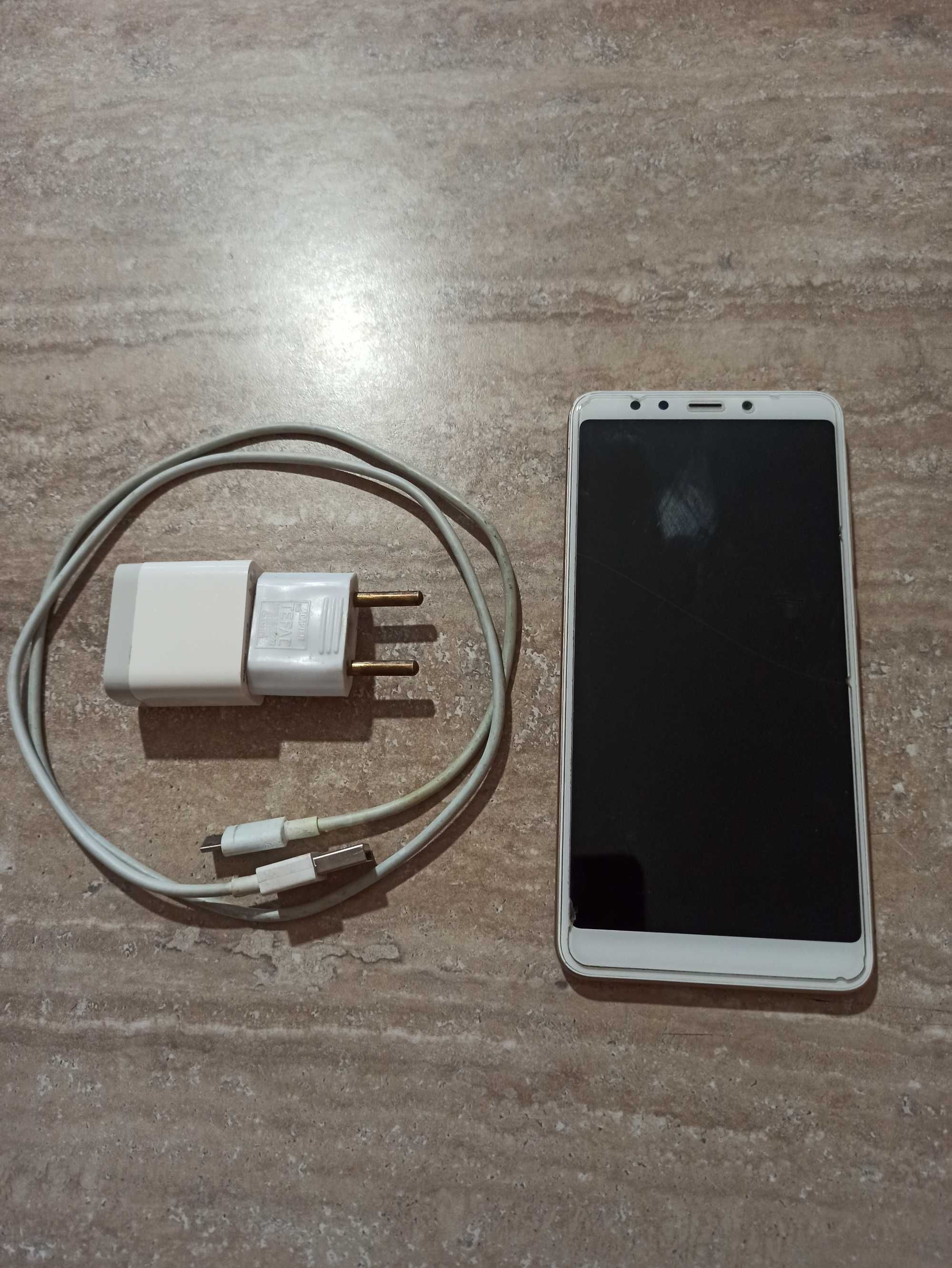 Телефон Xiaomi Redmi 5