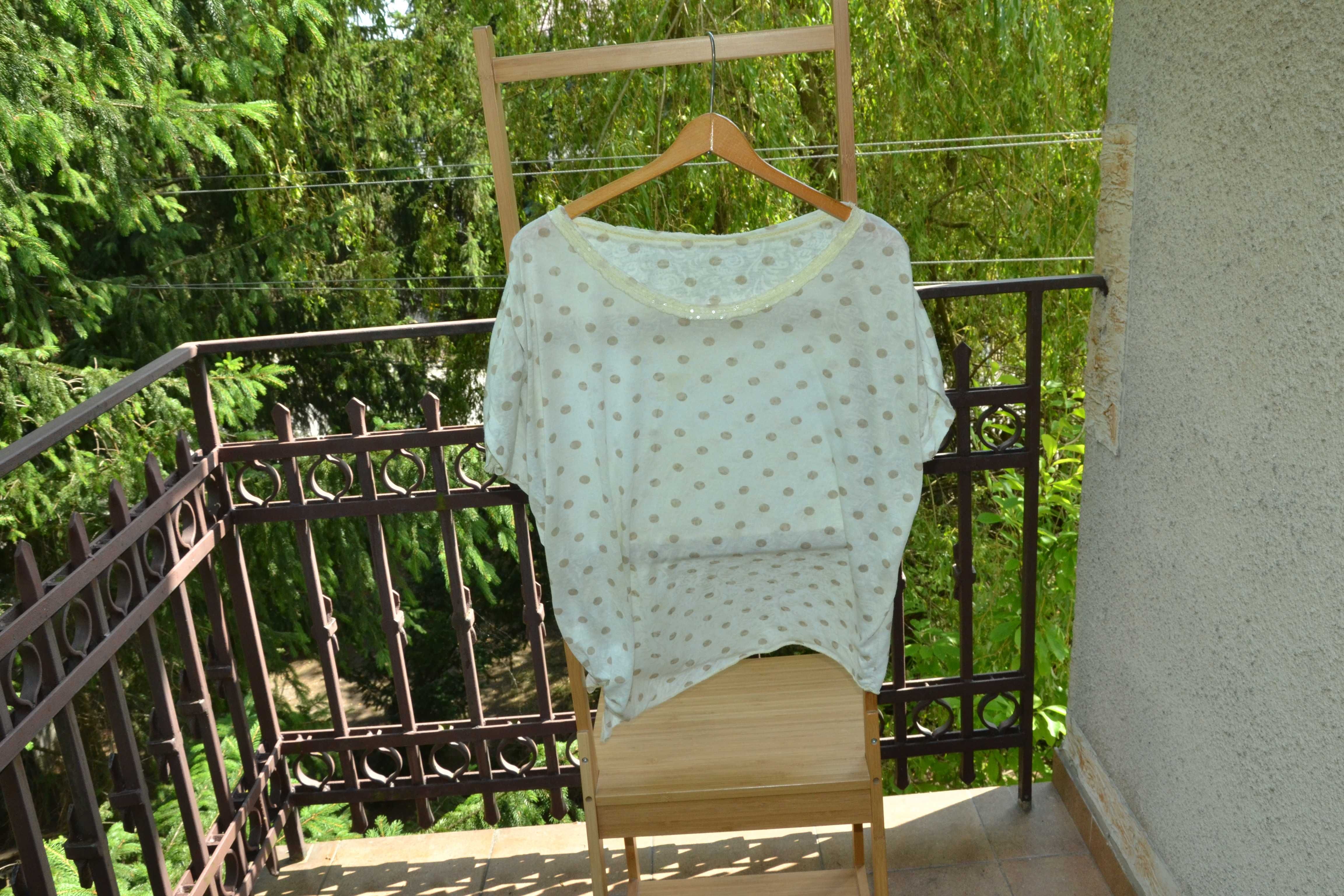 Wygodna lekka bluzeczka w grochy L/XL
