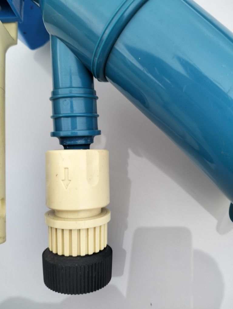 Tubo mangueira para fazer aspiração de piscina