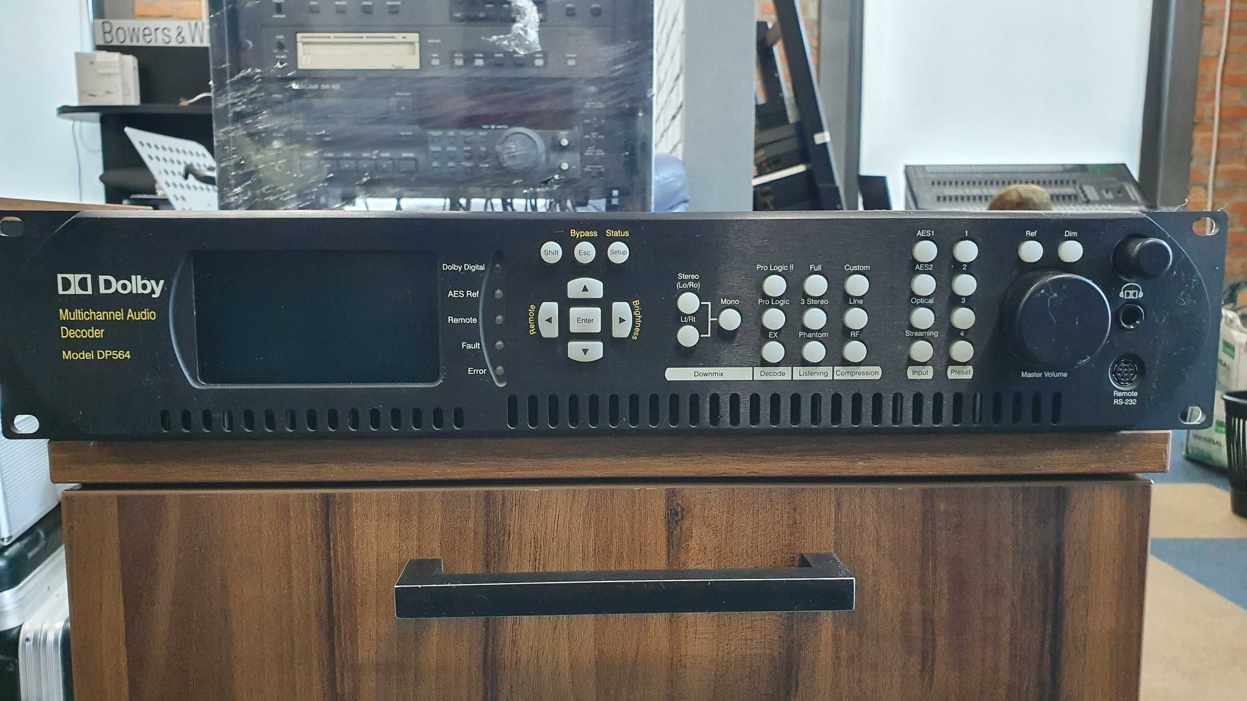 Dolby Digital Model DP564 Multichannel Audio Decoder