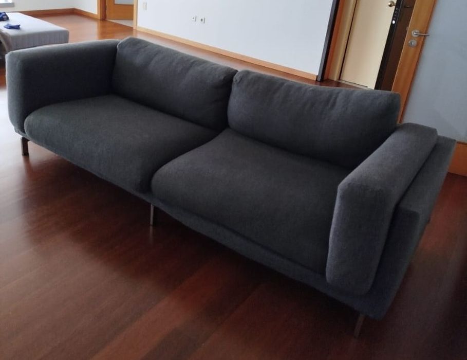 Vendo Sofá de 2 lugares cinzento