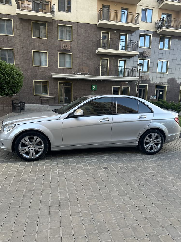 Продам Mercedes C220d W204