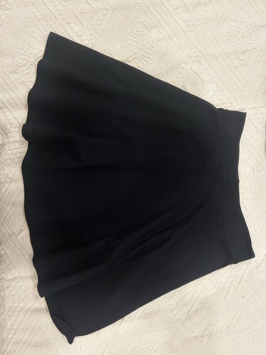 Saia preta simples C&A