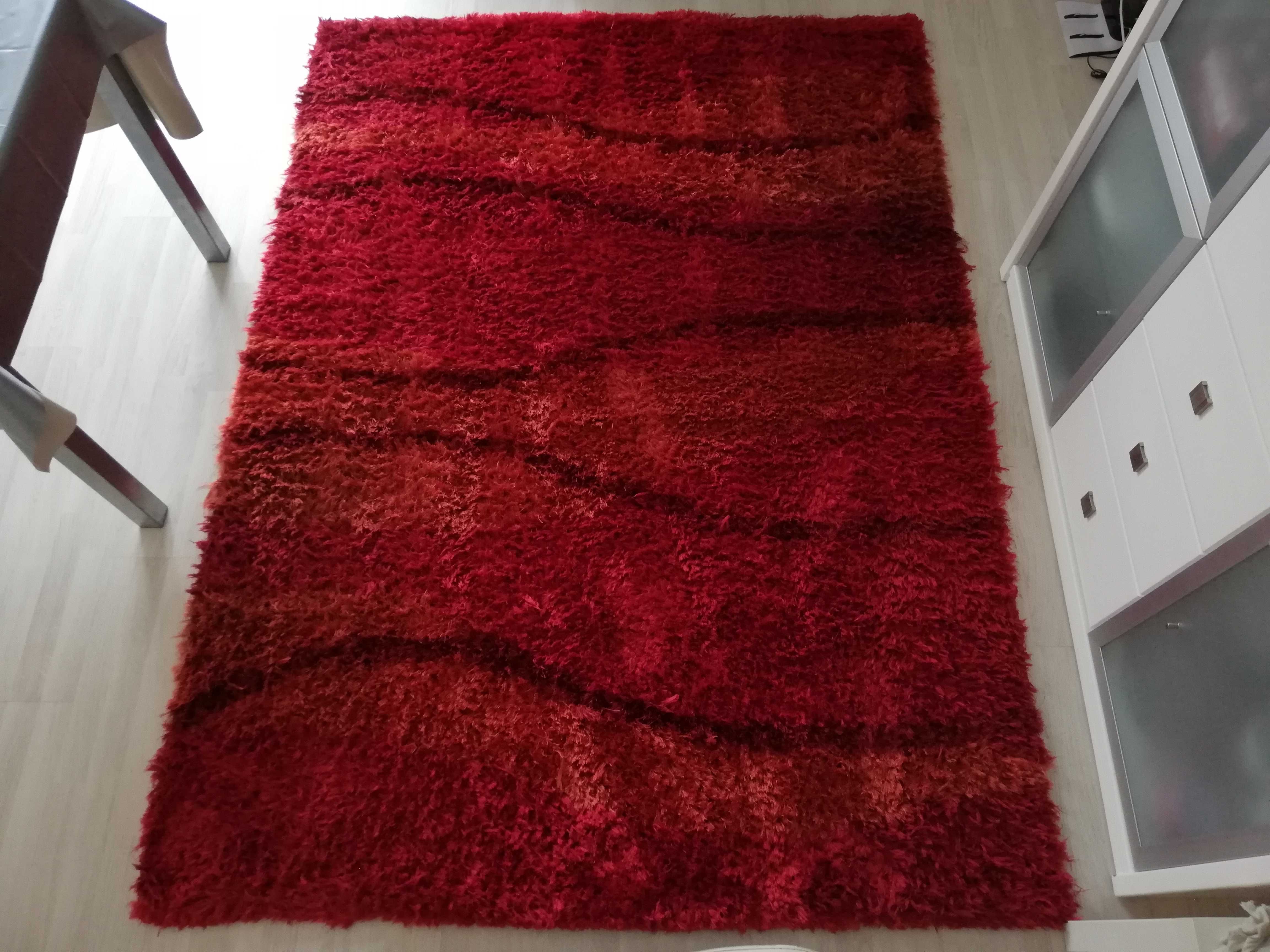 Carpete "Shaggy Charming" 230x160cm vermelho - em excelente estado!