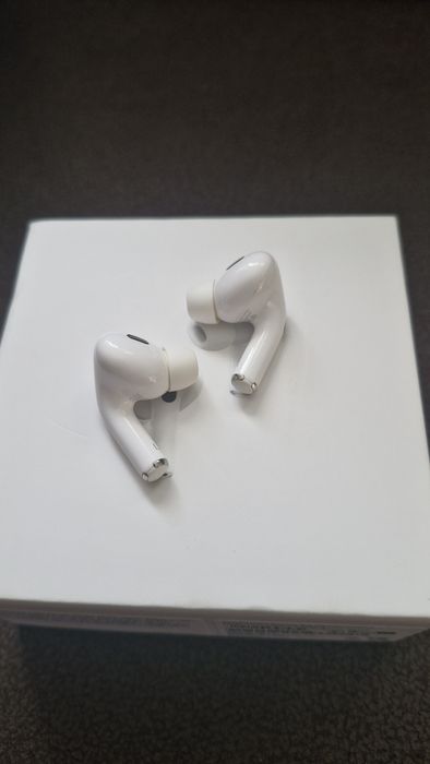 AirPods Prod 2 покоління