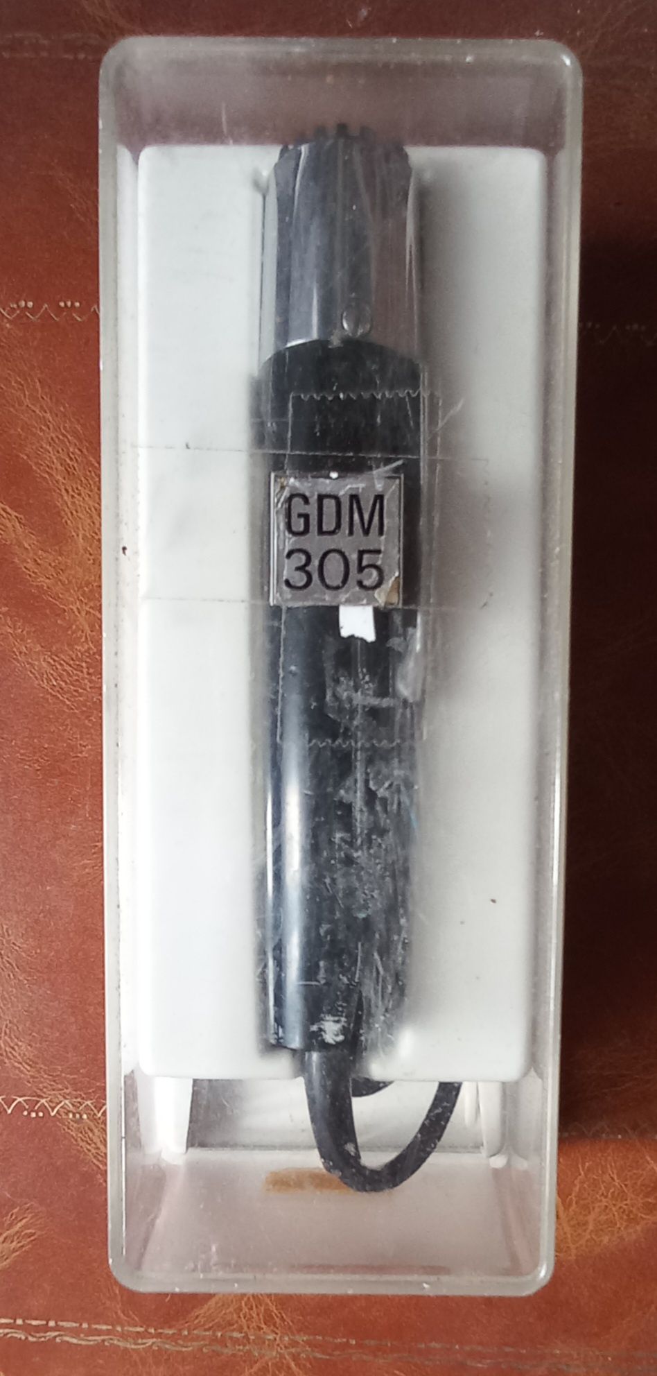 Microfone Grundig modelo GDM 305, caixa original.