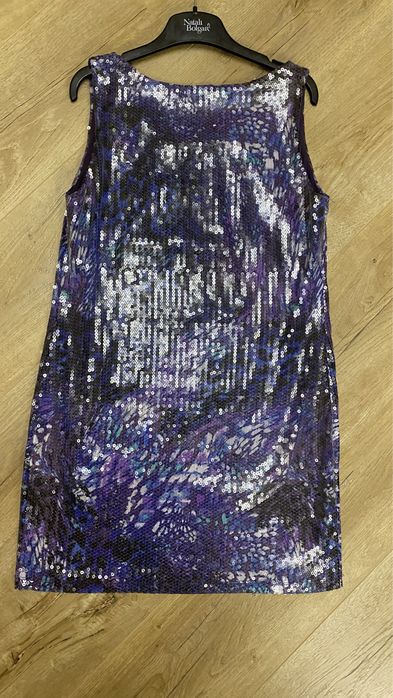 Продам платье с паетками фирмы Wallis