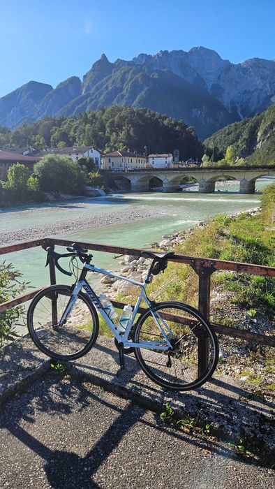 GIANT DEFY 1, Shimano 105, rozmiar L, DT Swiss