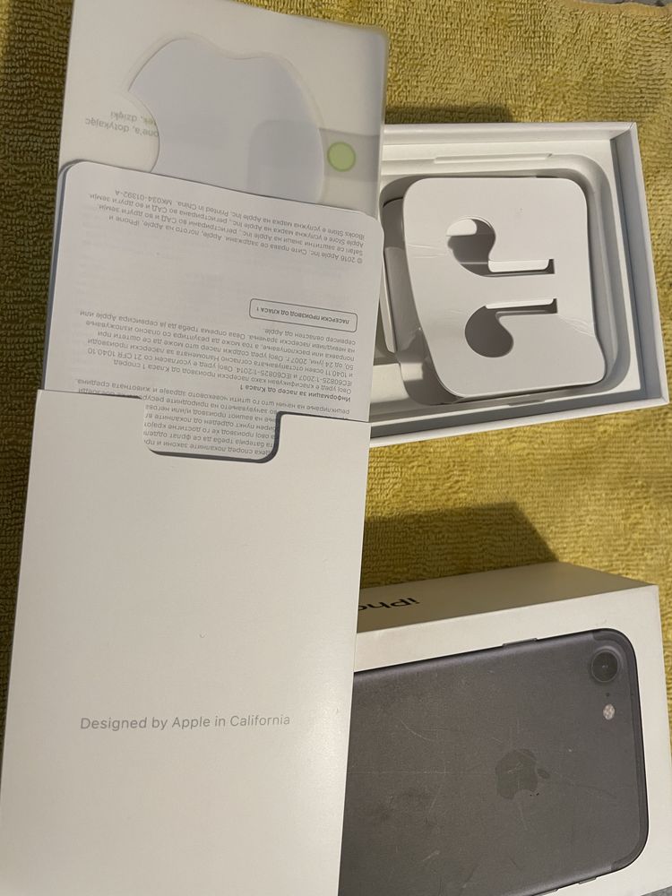 Pudełko do iPhone 7 black 32gb