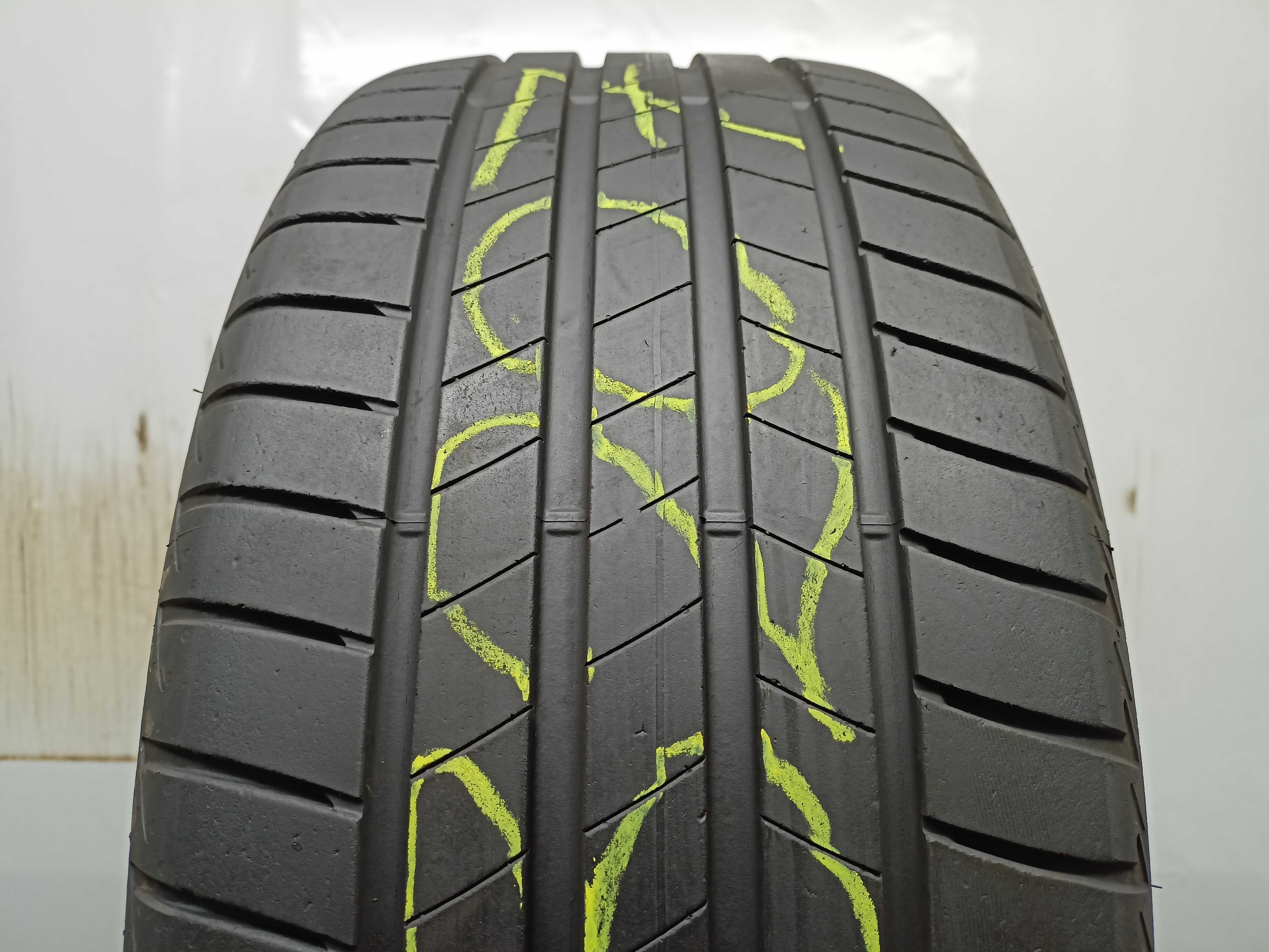 Bridgestone Turanza T005 225/40/18 2022rok 92Y 5,6mm (3207)