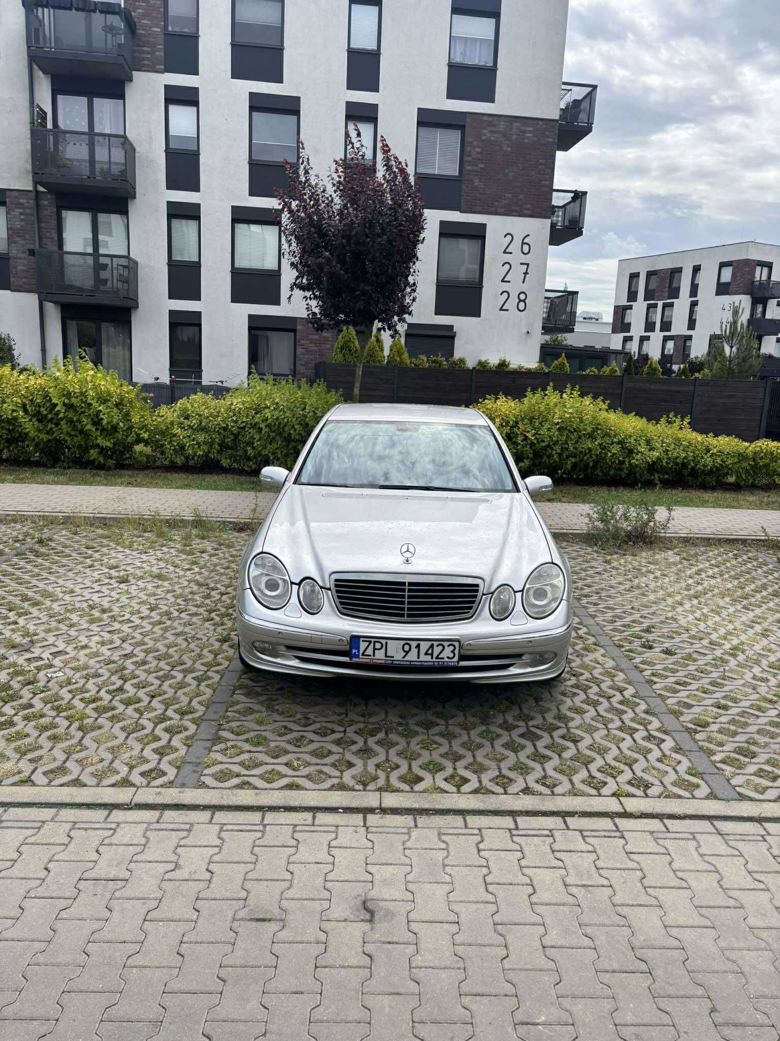 Mercedes W211 E240 + LPG