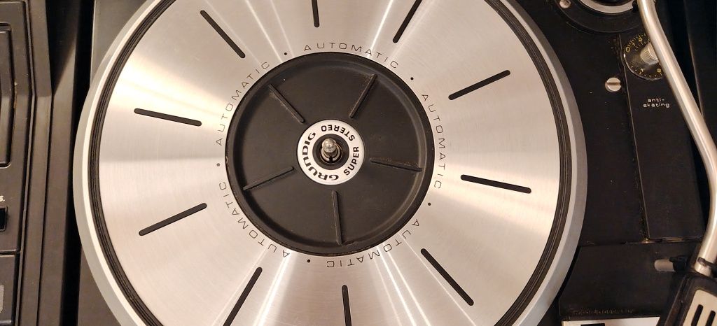 Amplituner gramofon GRUNDIG STUDIO 3010b.Pi serwisie