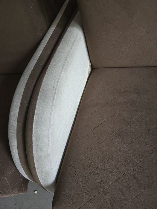 Dwie jedynki rozkladane z pojemnikiem cena za 2szt.