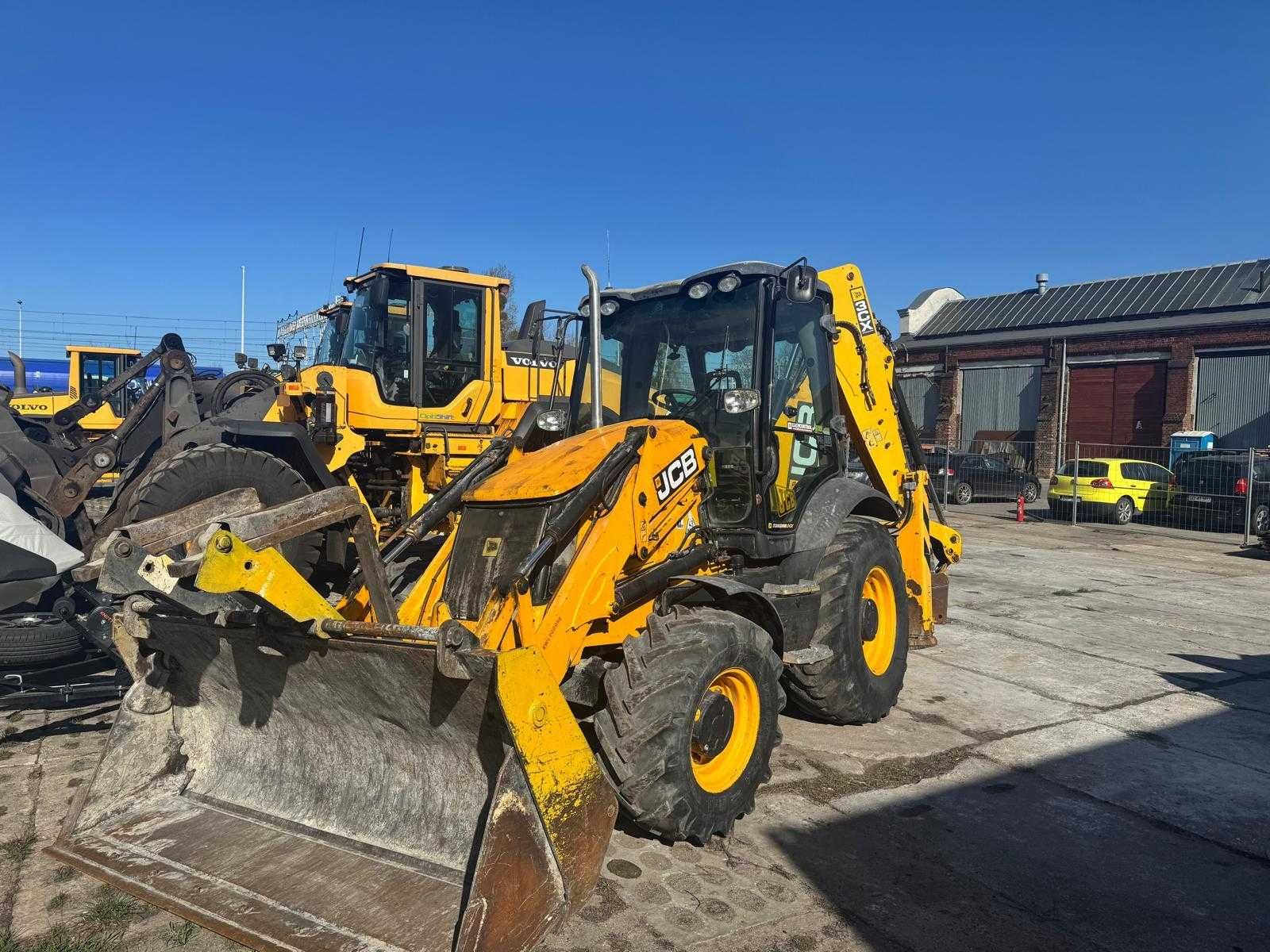 KOPARKO-ŁADOWARKA JCB 3CX + MŁOT - z doświadczonym operatorem