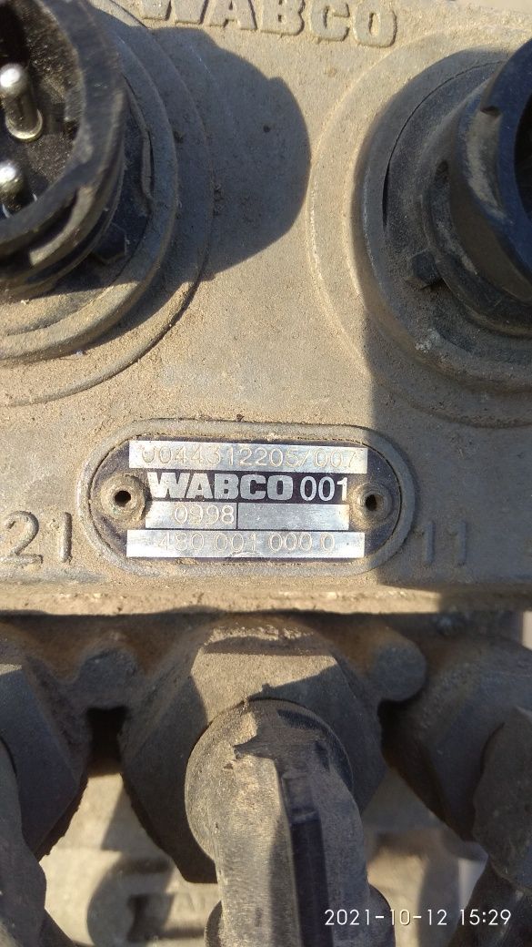 Главной тормозной кран 4800010000 WABCO