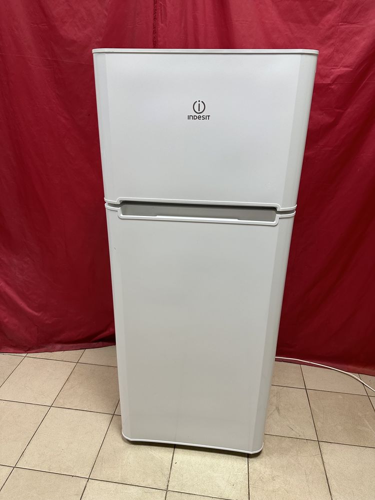 Холодильник Indesit 145//60/60