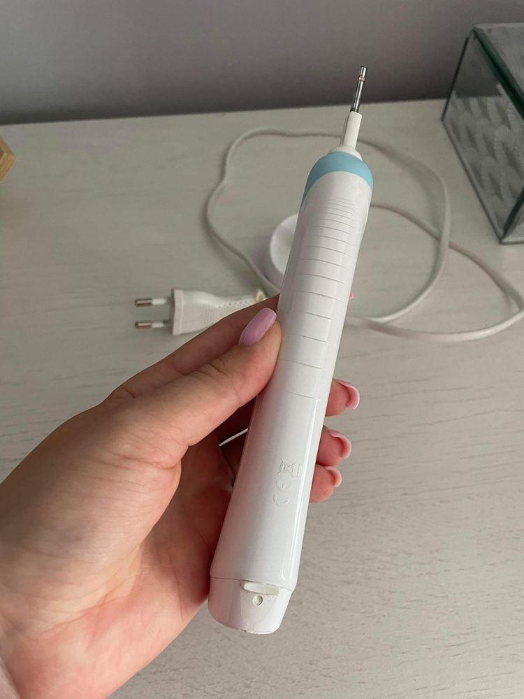 Szczoteczka Oral-b  braun pro500