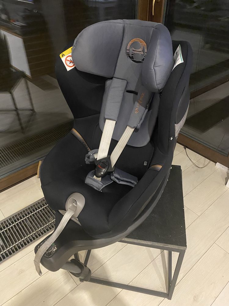 Fotelik samochodowy obrotowy Cybex Sirona S i-size
