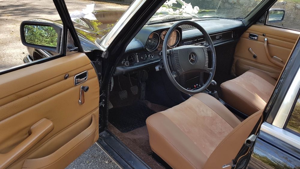 Samochód, auto do ślubu - Mercedes W115 z 1974 roku