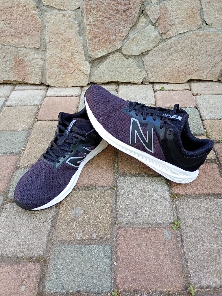Кросівки New Balance Drift V2