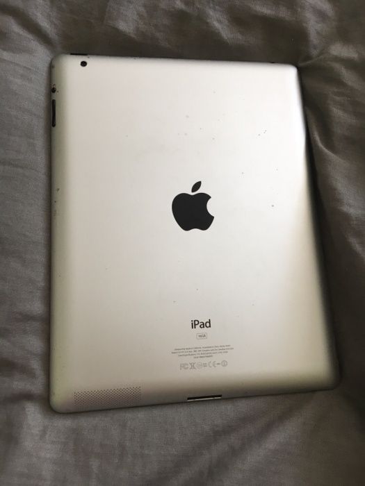 iPad 2 z akcesoriami