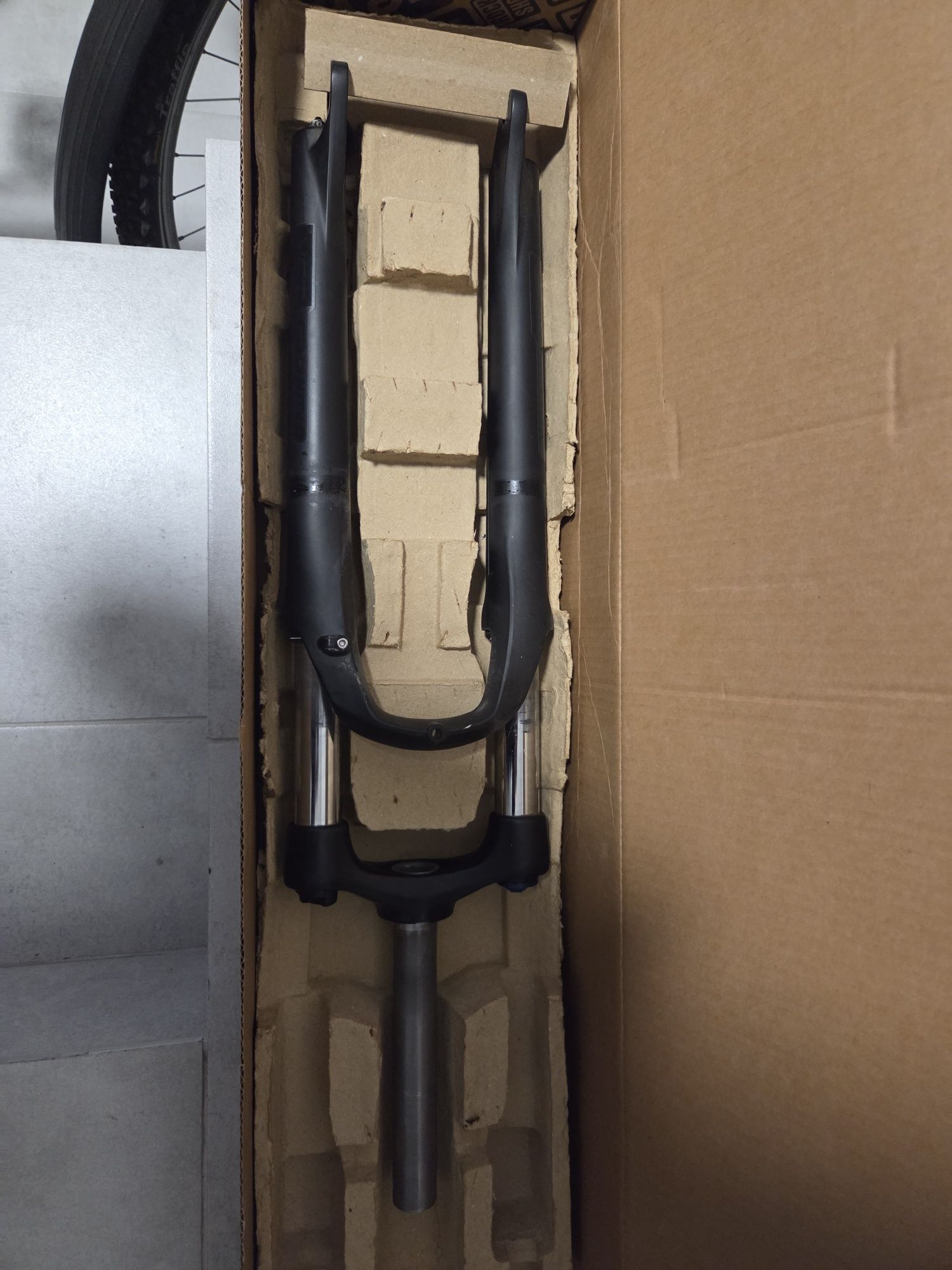 Amortyzator sr suntour xct 30